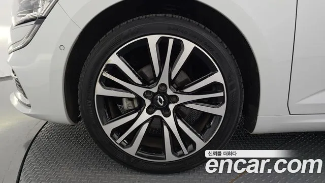 Renault Megane 2022 thumb 5