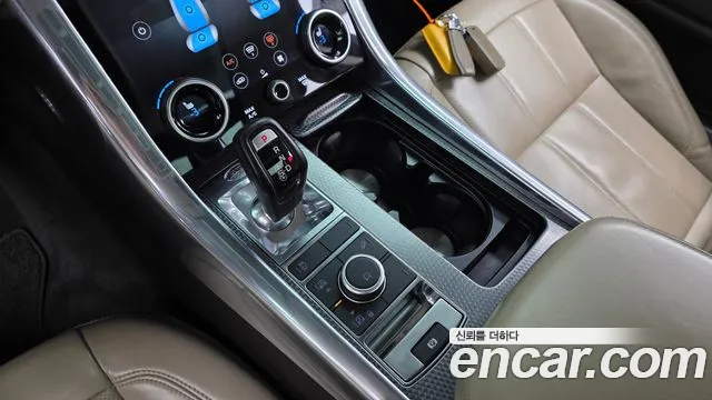 Land Rover Range Rover Sport 2018 thumb 9