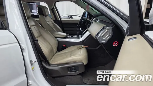 Land Rover Range Rover Sport 2018 thumb 11