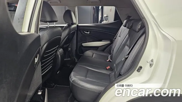 KG_Mobility_Ssangyong TIBOLI 2016 thumb 11