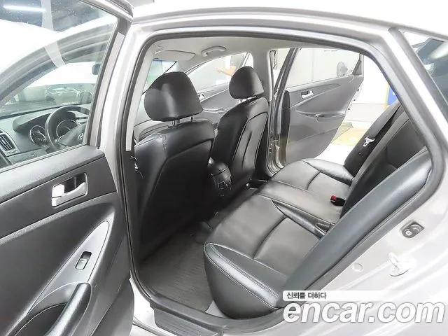 Hyundai Sonata 2010 thumb 8
