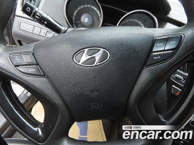 Hyundai Sonata 2010 thumb 9