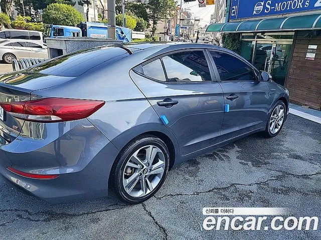Hyundai Avante 2017 thumb 5