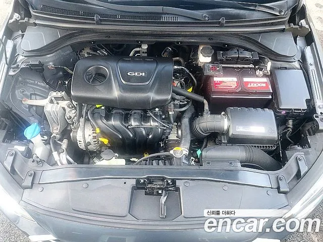 Hyundai Avante 2017 thumb 10