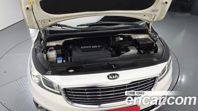 Kia Carnival 2016 thumb 6