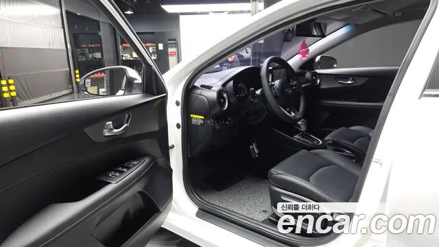 Kia K3 2019 thumb 10