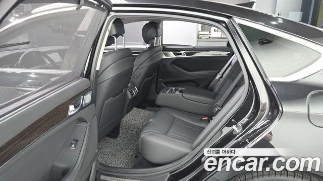 Genesis G80 2019 thumb 11