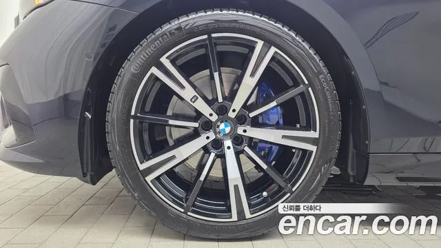 BMW 5 серии 2025 thumb 4