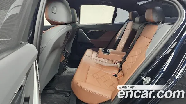 BMW 5 серии 2025 thumb 11
