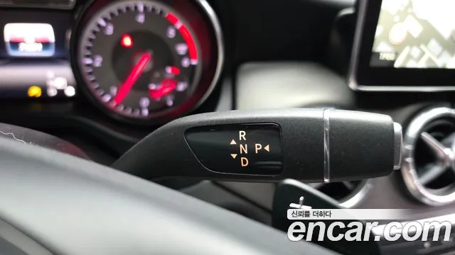 Mercedes-Benz CLA 2016 thumb 9