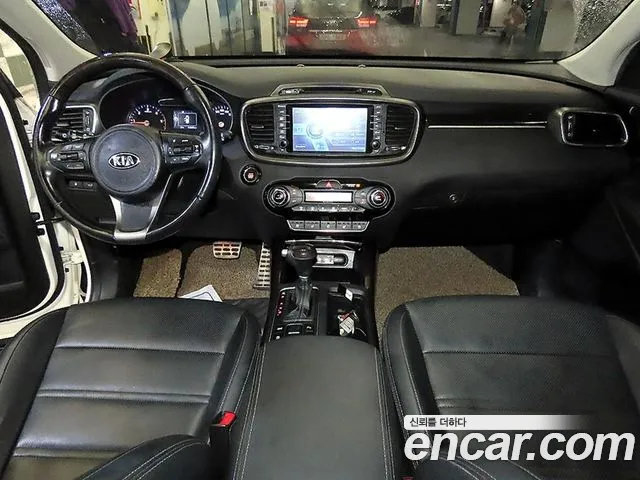 Kia Sorento 2016 thumb 10