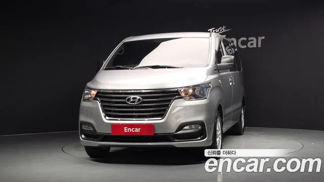 Hyundai Starex 2018 thumb 3