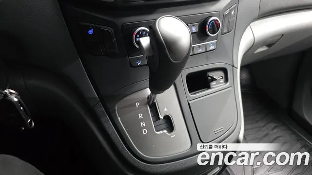 Hyundai Starex 2018 thumb 9