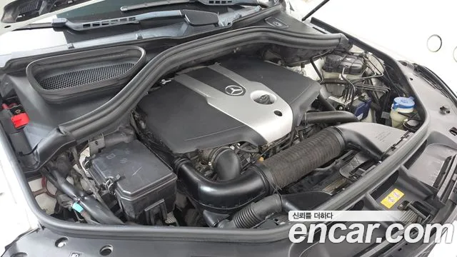 Mercedes-Benz GLE 2016 thumb 6