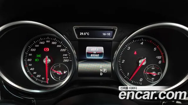 Mercedes-Benz GLE 2016 thumb 8