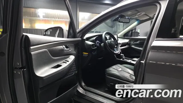 Hyundai Santa Fe 2018 thumb 10