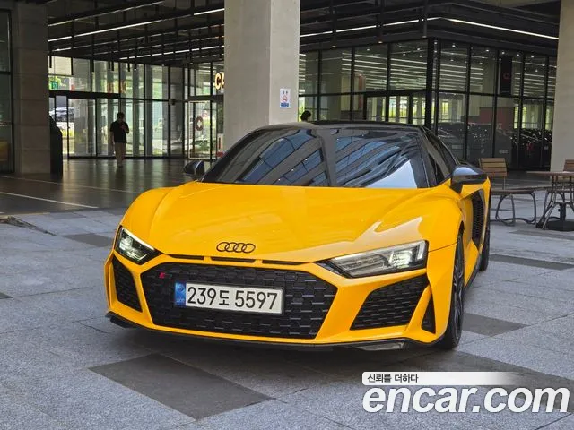 Audi R8 2021 thumb 3