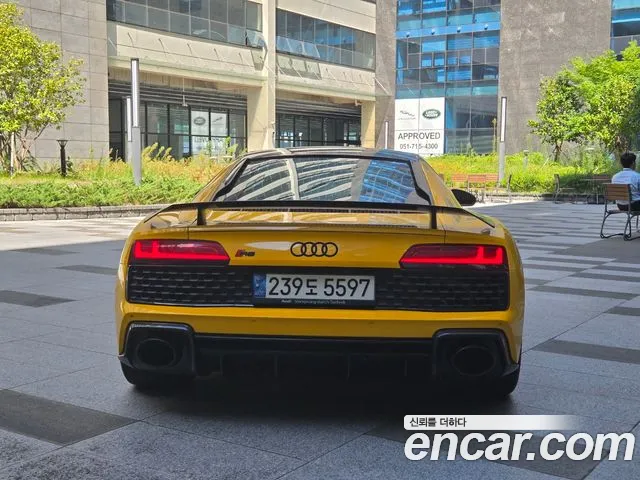 Audi R8 2021 thumb 4
