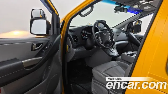 Hyundai Starex 2020 thumb 10