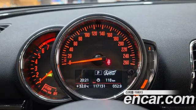 Mini Clubman 2019 thumb 10
