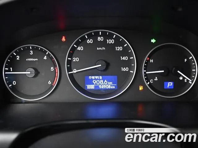 Hyundai Starex 2018 thumb 8