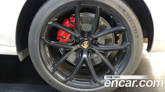 Porsche Macan 2022 thumb 5