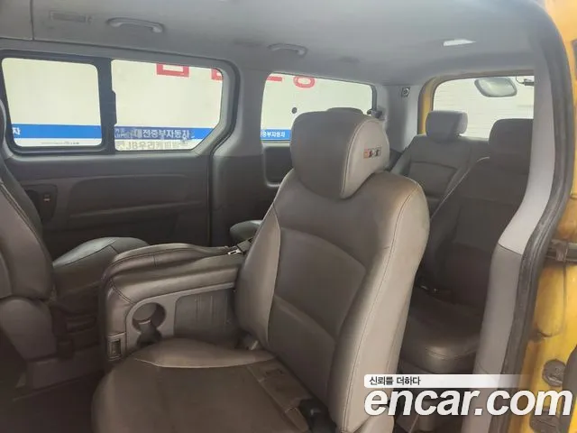 Hyundai Starex 2018 thumb 10