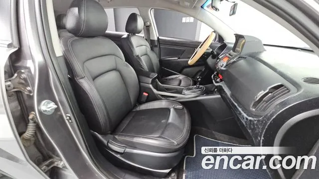Kia Sportage 2010 thumb 10
