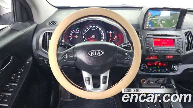Kia Sportage 2010 thumb 12