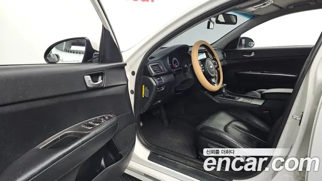 Kia K5 2016 thumb 9