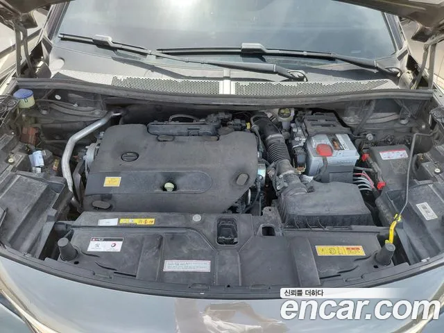 Peugeot 5008 2019 thumb 6