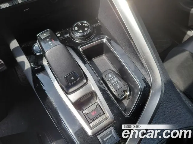Peugeot 5008 2019 thumb 9