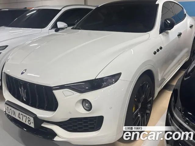 Maserati Levante 2017 thumb 2
