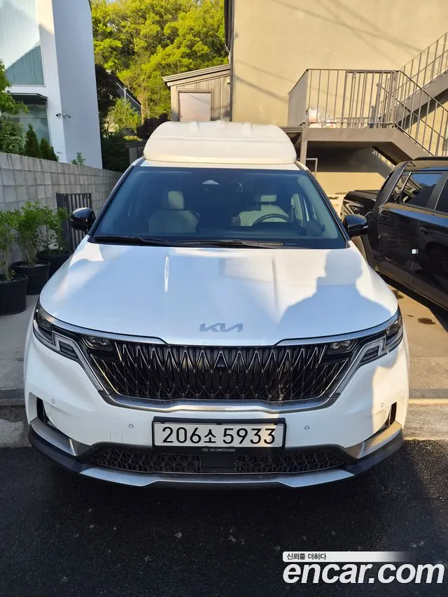 Kia Carnival 2022 thumb 3
