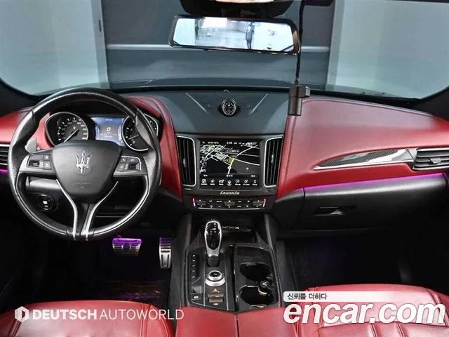Maserati Levante 2017 thumb 7