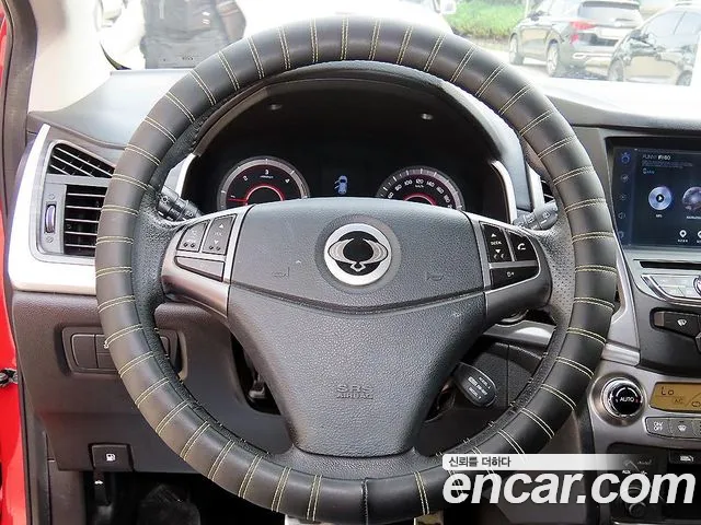 KG_Mobility_Ssangyong KORANDO 2015 thumb 8