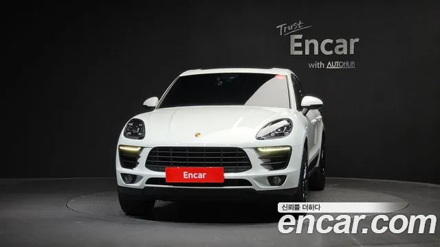 Porsche Macan 2016 thumb 3