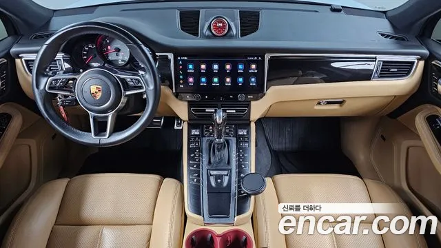 Porsche Macan 2016 thumb 7