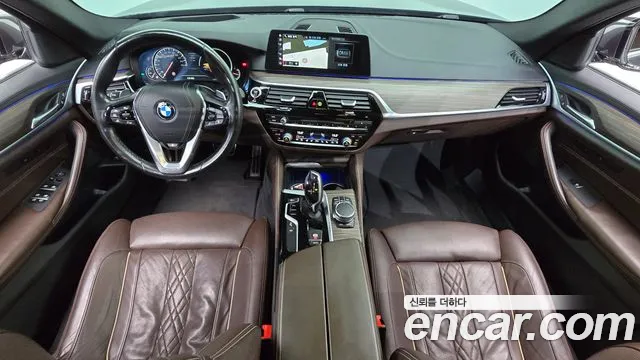 BMW 5 серии 2017 thumb 7