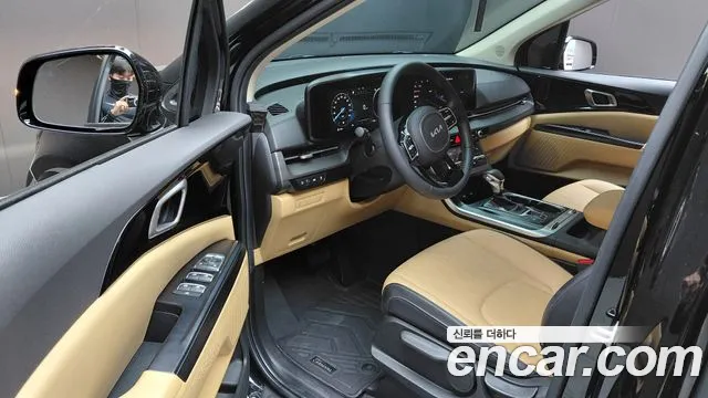 Kia Carnival 2021 thumb 10