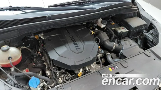 Kia Carnival 2023 thumb 6