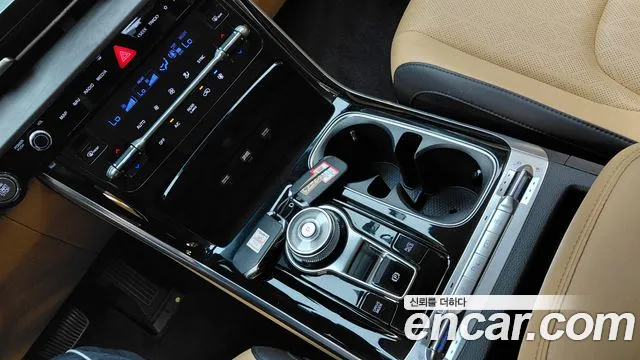 Kia Carnival 2022 thumb 9