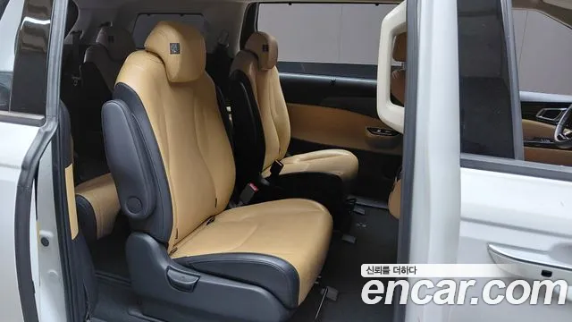Kia Carnival 2022 thumb 12