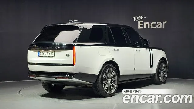 Land Rover Range Rover 2023 thumb 2