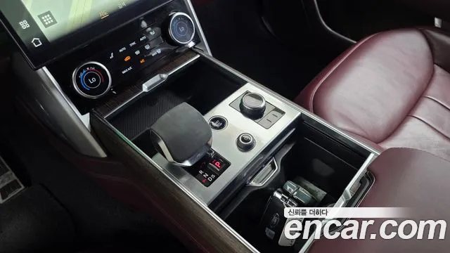 Land Rover Range Rover 2023 thumb 9
