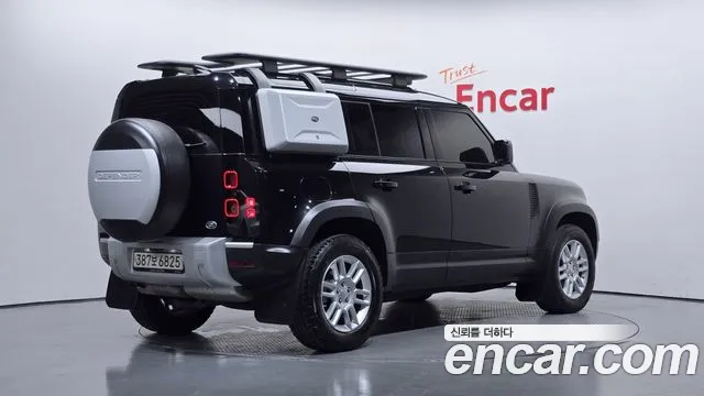 Land Rover Defender 2020 thumb 2