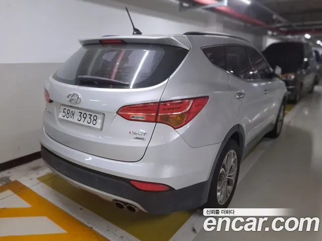Hyundai Santa Fe 2012 thumb 2