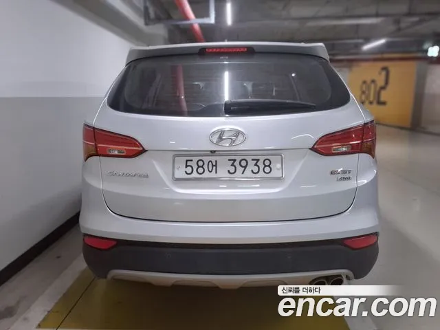 Hyundai Santa Fe 2012 thumb 4