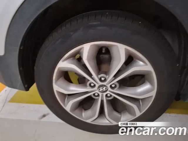 Hyundai Santa Fe 2012 thumb 5