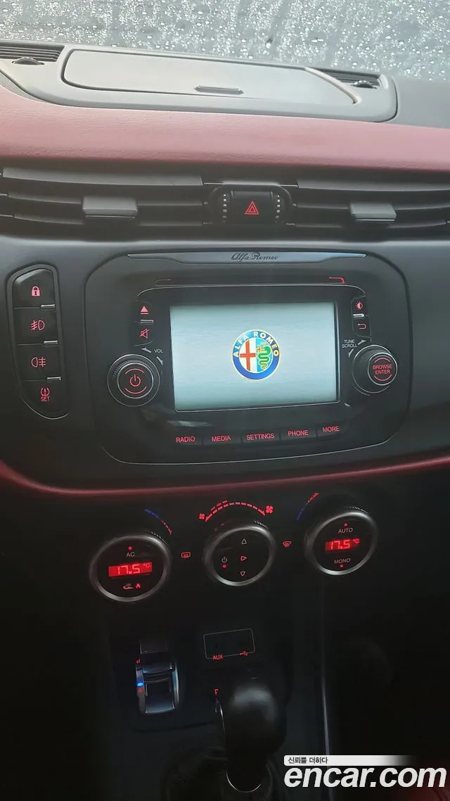 Alfa Romeo Giulietta 2016 thumb 9